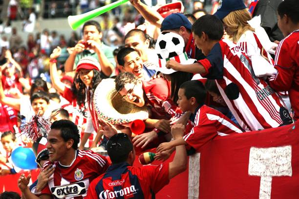 德甲第X轮:柏林联合vs奥格斯堡,直播开启,悬念即将揭晓!