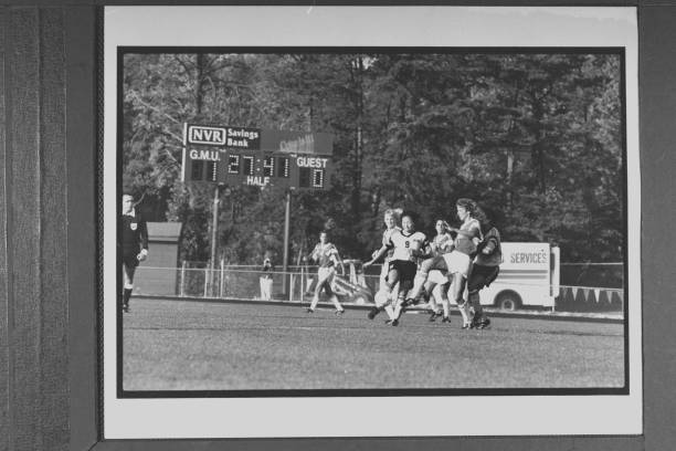 七人制足球场尺寸与十一人制对比