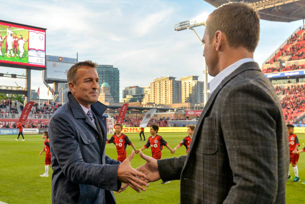 门将射门是否触发越位判罚?专家解析