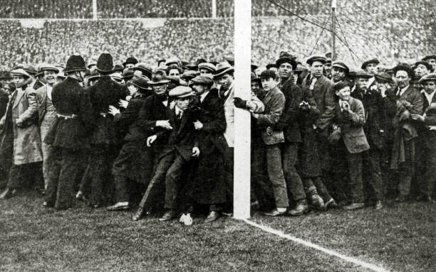 掌握防守设置:PS5实况足球高级防守教程