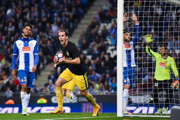 贺岁版独家攻略：如何在实况足球2011新春贺岁版中称霸赛场