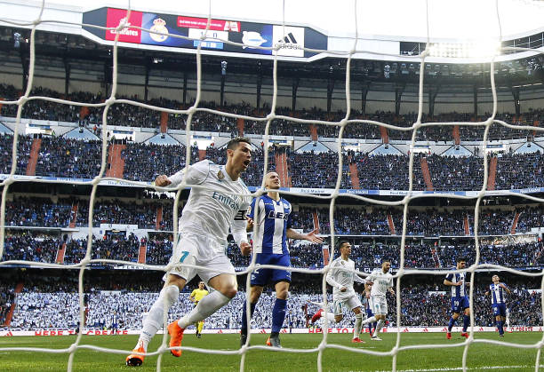 法国足球历史最佳中后卫评选揭晓:谁是最强防守之王?