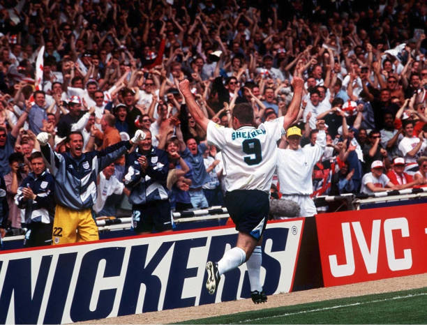 欧冠历史经典:曼联2-1绝杀拜仁,1999年奇迹之夜回顾