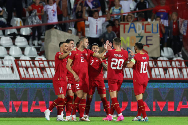 号码背后的传奇:解析巴乔在AC米兰选择15号的原因