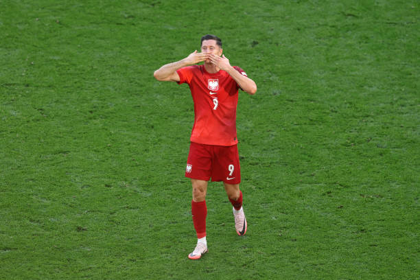 阿根廷足球现状如何？近年表现深度解析