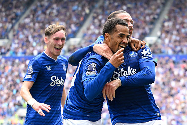 枪手欧冠登顶:完整比赛视频回顾