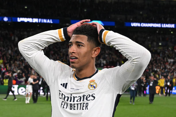 球王庆生！马拉多纳生日派对星光熠熠