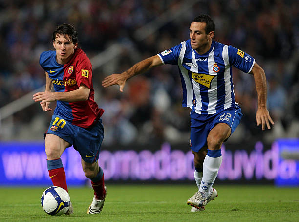 国家鼓励足球场建设的财政补贴与税收优惠措施