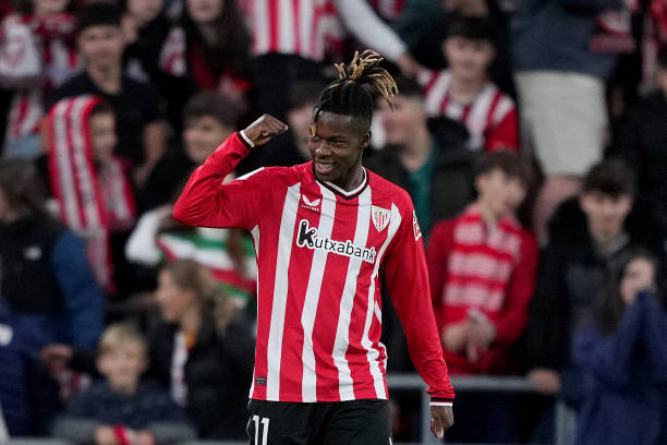 姆巴佩三球封神!欧冠赛场再现超新星光芒