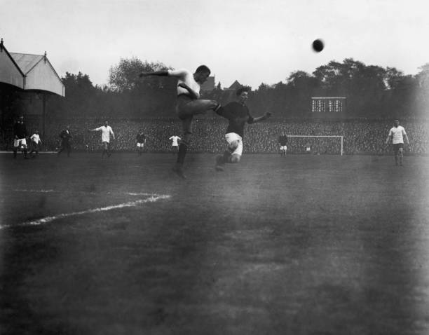 环保足球场建设:可持续材料与绿色审批要求