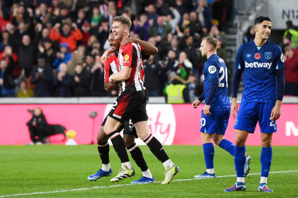 法甲队徽颜色解析:红蓝黄绿,每支球队的色彩密码