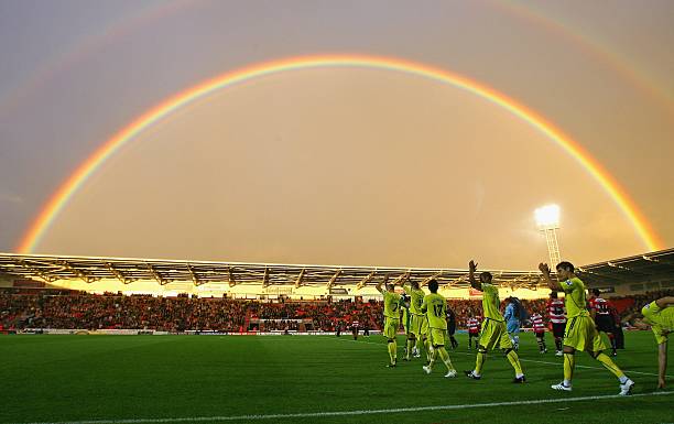 马拉多纳：从布宜诺斯艾利斯贫民窟走出的足球之神