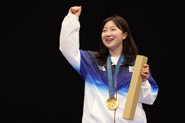 中国首次举办奥运会的时间是哪一年?