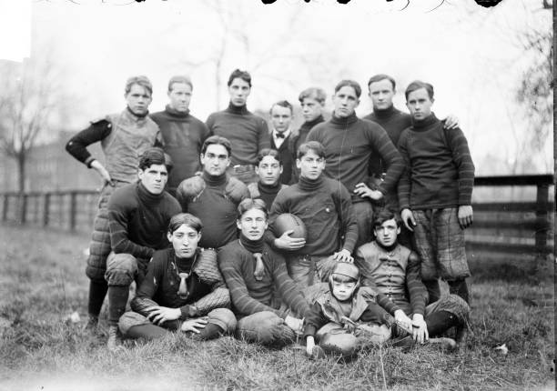 赛场聚焦:百米短跑冠军诞生记