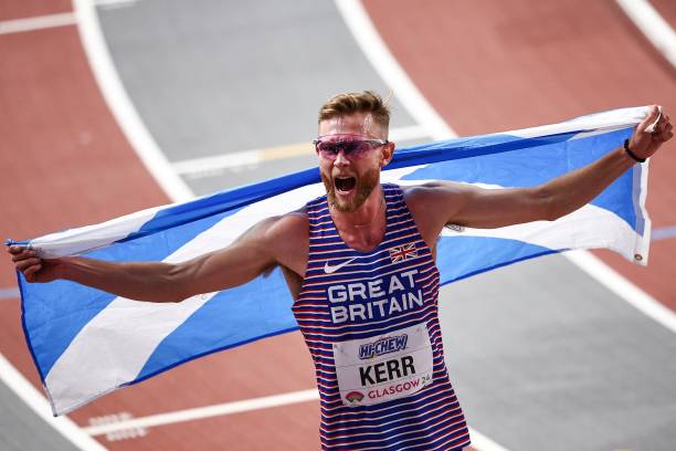 网友热议:郭晶晶老公霍启刚的颜值在豪门中算什么水平?