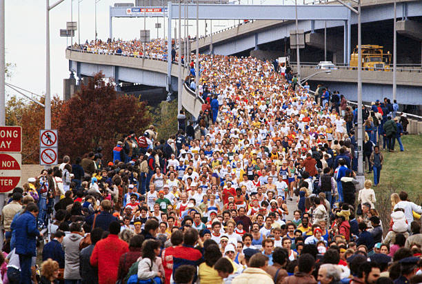 伏明霞婚姻背后的故事：体育明星与商业巨子的结合