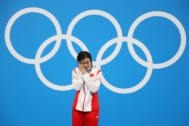 孙杨女儿国籍争议，体育明星子女身份引关注