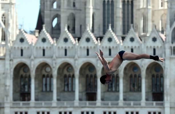 跳远助跑技巧:提高速度与节奏的秘诀