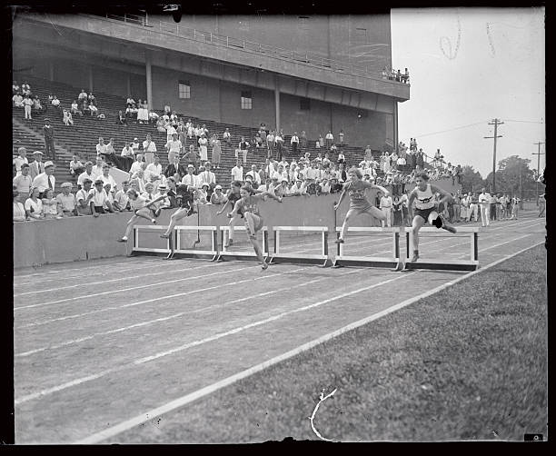 伏明霞丈夫梁锦松收购和睦家，医疗行业迎来资本新玩家