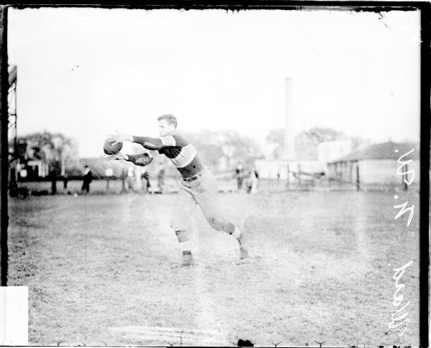 回顾宁泽涛的成长历程：一组高清早年照片揭秘