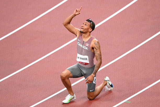 陈芋汐童年照引热议,网友感叹“从小就有冠军相”