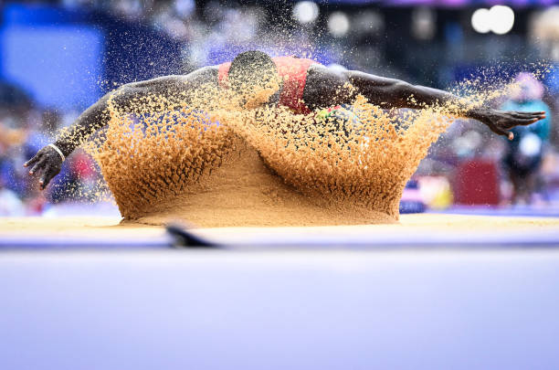 田亮女儿森碟的年龄引发热议,网友惊呼变化大