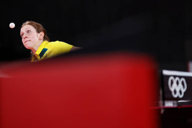 胶皮颜色规定解析：为什么乒乓球拍必须红黑两色？