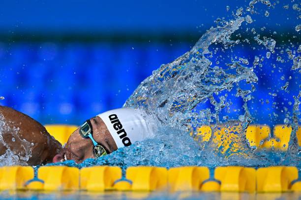 少年游泳的十大益处:从体能到心理全面解析