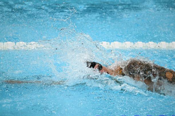 游泳课程总结报告：1000字分析学习收获与不足