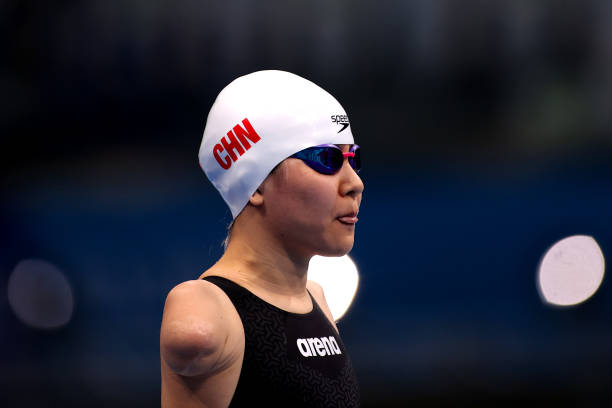 游泳对关节的保护作用与特殊人群注意事项