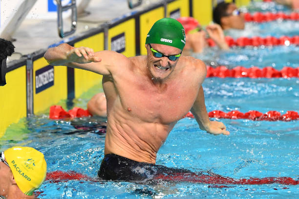 游泳和步行的运动强度对比：一小时游泳等于步行多久？