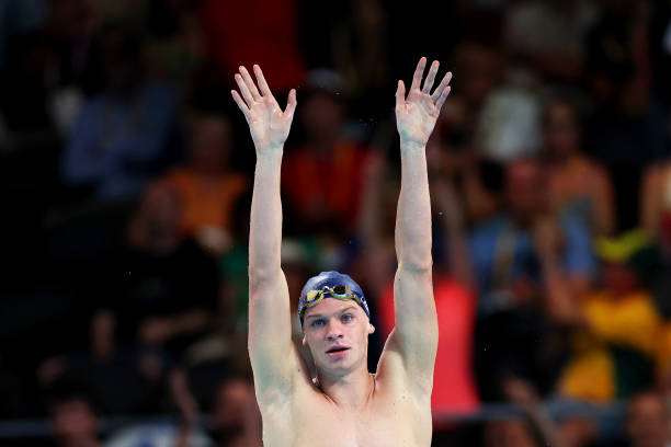 游泳池梯子尺寸标准:如何选择适合的梯子尺寸