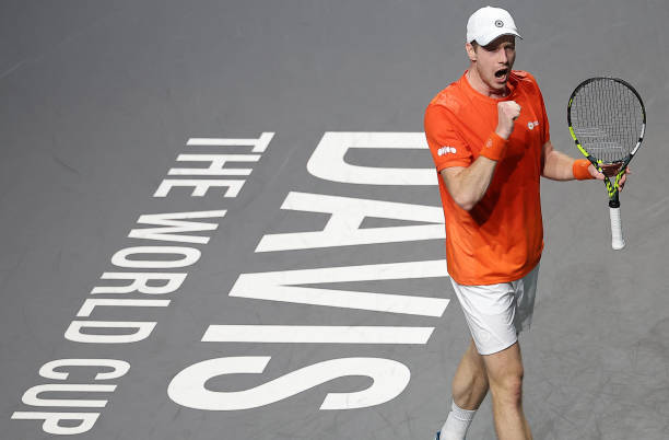 虚拟网球 vs 现实网球：游戏中的物理引擎与真实感对比