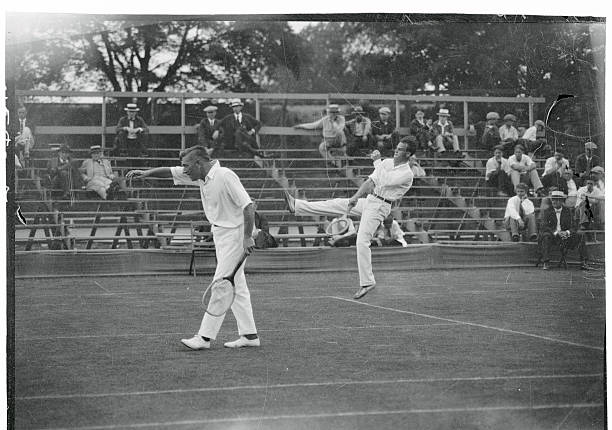 美网与其他大满贯：硬地、红土和草地的对比