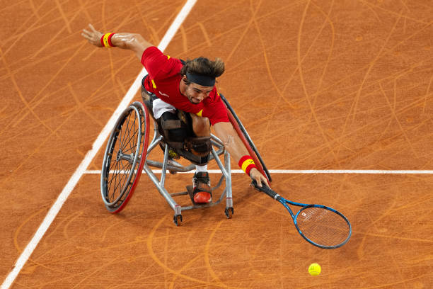 网球金满贯得主盘点：谁曾创造历史？