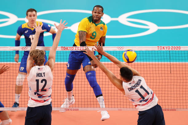 排球裁判手势入门:初学者必学的基础知识