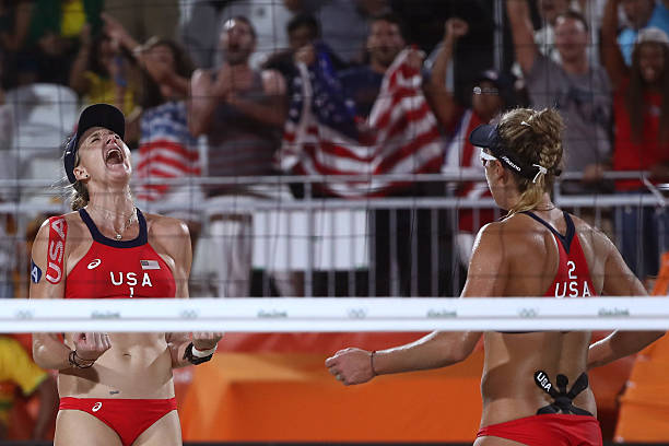 朱婷回应伤病传闻,惠若琪:相信你会更强回归