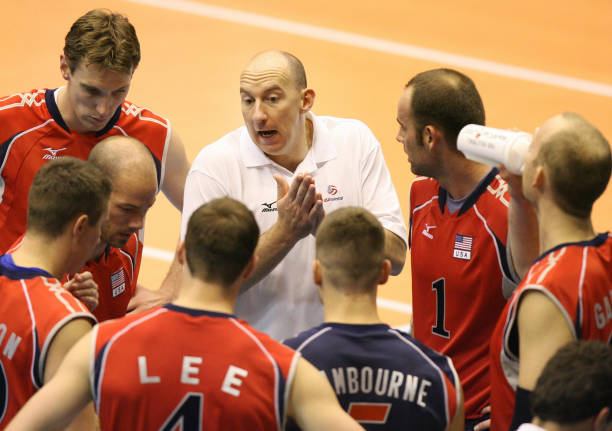 沙滩排球场地画线宽度与室内有何不同?