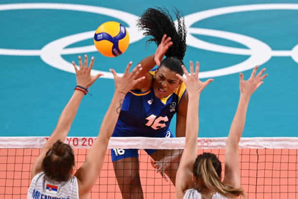 赵蕊蕊微博为何选择不笑?背后原因令人深思