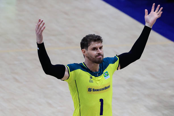 边裁职责范围：从发球到得分的关键判罚点