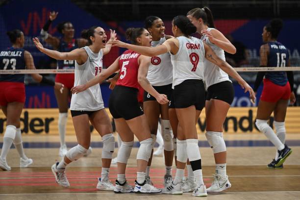 郎平多大年纪?探寻女排传奇的成长与辉煌时刻