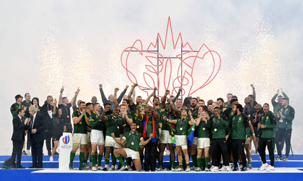 历届世界杯夺冠热门球队的成败得失