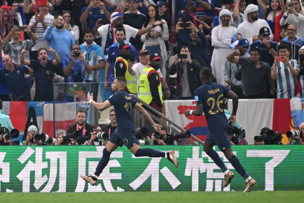 希腊怪兽出征：字母哥领衔希腊世界杯阵容