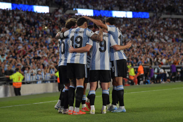 历届乒乓球世界杯冠军统计：哪位选手称霸次数最多？